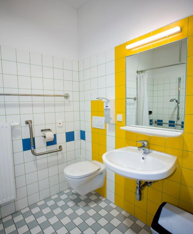 Haus Mobene - Hotel Garni Грац Номер фото