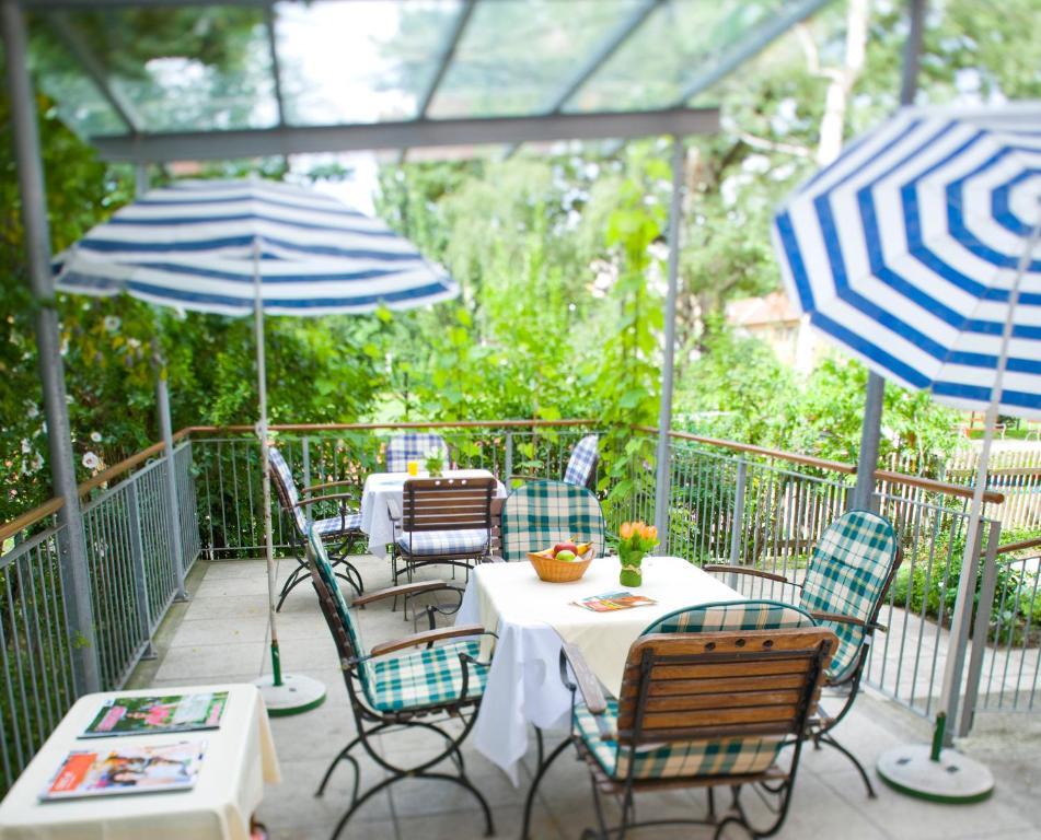 Haus Mobene - Hotel Garni Грац Экстерьер фото